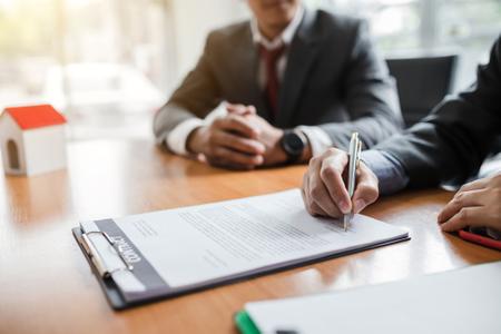 cau-hoi-can-di-xem-dat